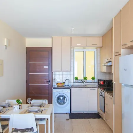 Panayia Sea View Apts Протарас