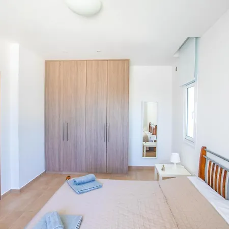 Panayia Sea View Apts * Протарас