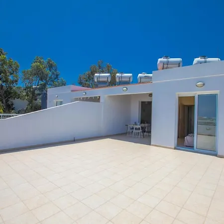 Panayia Sea View Apts Апартаменти *