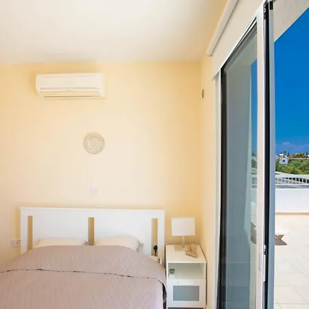 Panayia Sea View Apts Протарас
